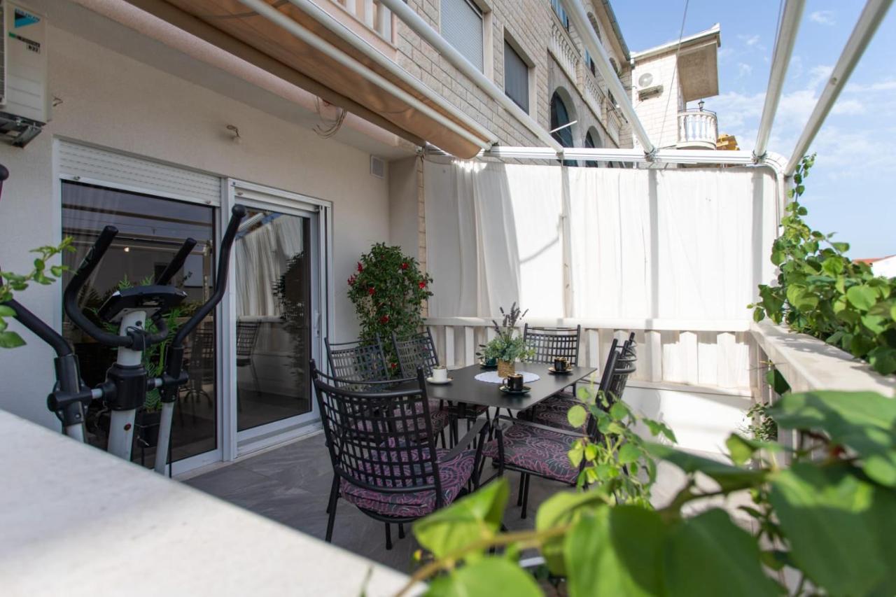 Lux Apartment Ema Kastela Exterior photo