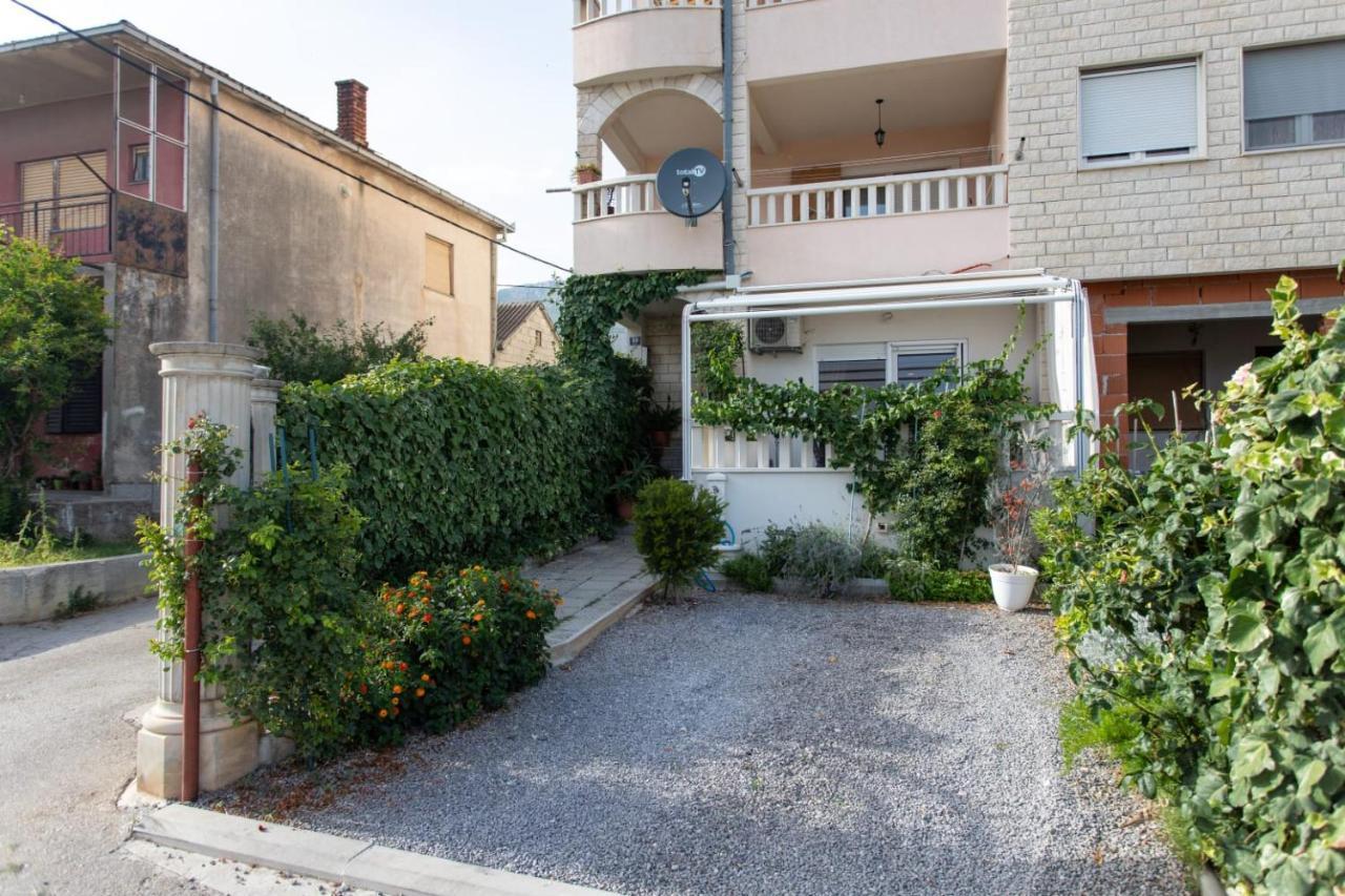 Lux Apartment Ema Kastela Exterior photo